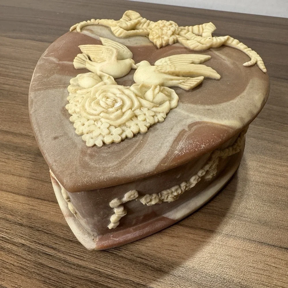 Vintage Incolay Stone Rose Heart Cameo Jewelry Box Doves Roses Velvet Lined 6x6